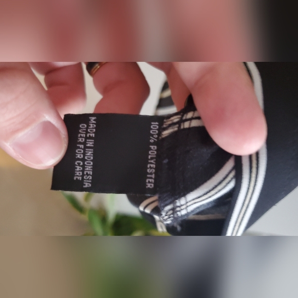 Button Down shirt - Picture 4 of 4